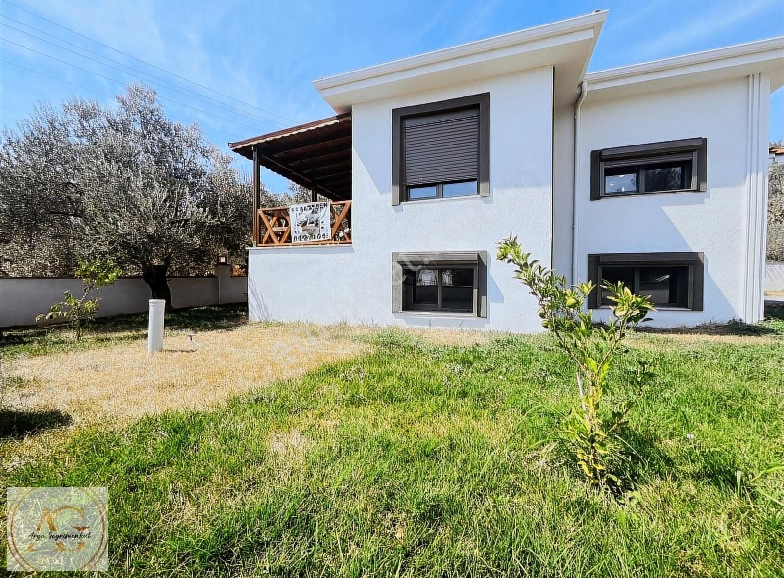 Arya'dan Müstakil Tam Bağımsız Tek Kat 3+1 Bahçeli Villa - Görsel 9