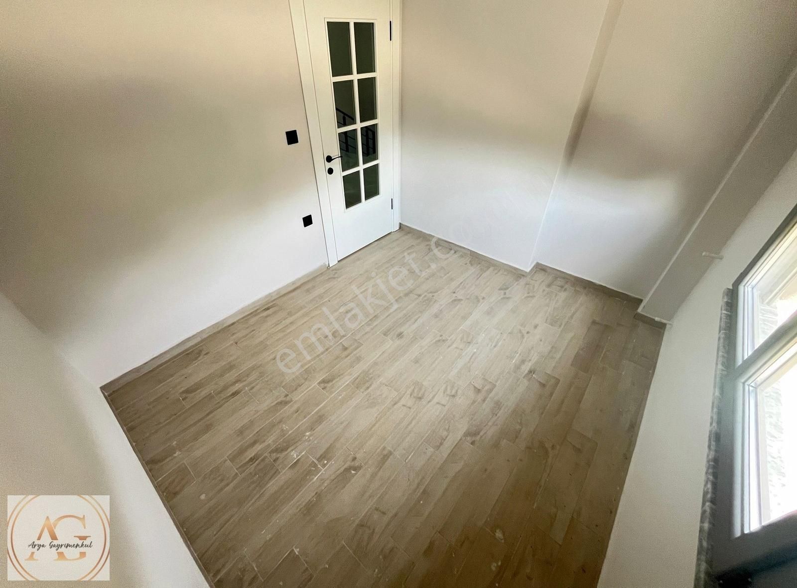 Arya'dan Müstakil Tam Bağımsız Tek Kat 3+1 Bahçeli Villa - Görsel 15