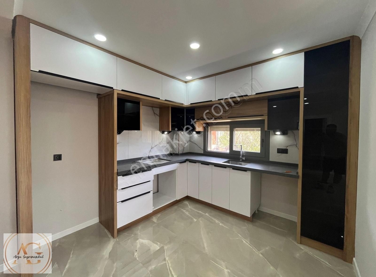 Arya'dan Müstakil Tam Bağımsız Tek Kat 3+1 Bahçeli Villa - Görsel 4