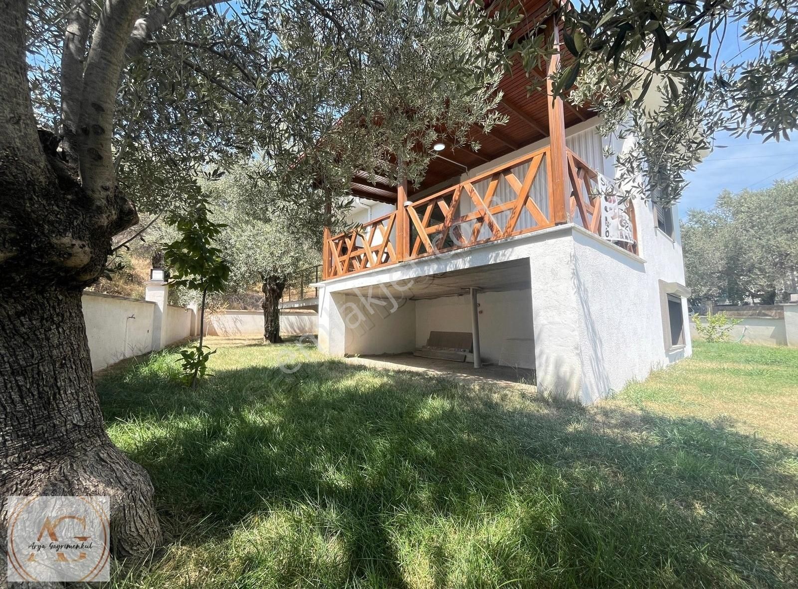 Arya'dan Müstakil Tam Bağımsız Tek Kat 3+1 Bahçeli Villa - Görsel 34