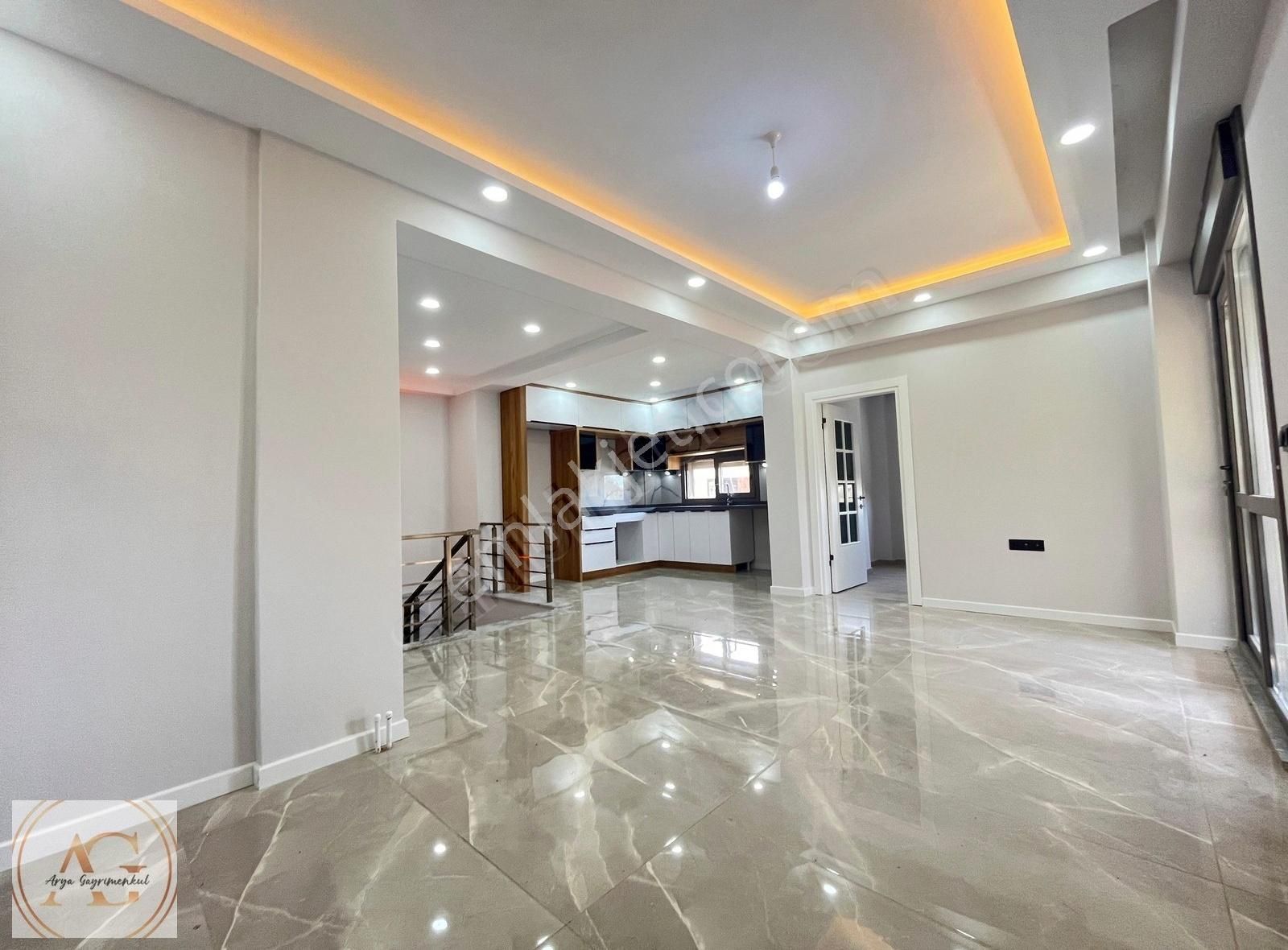 Arya'dan Müstakil Tam Bağımsız Tek Kat 3+1 Bahçeli Villa - Görsel 3