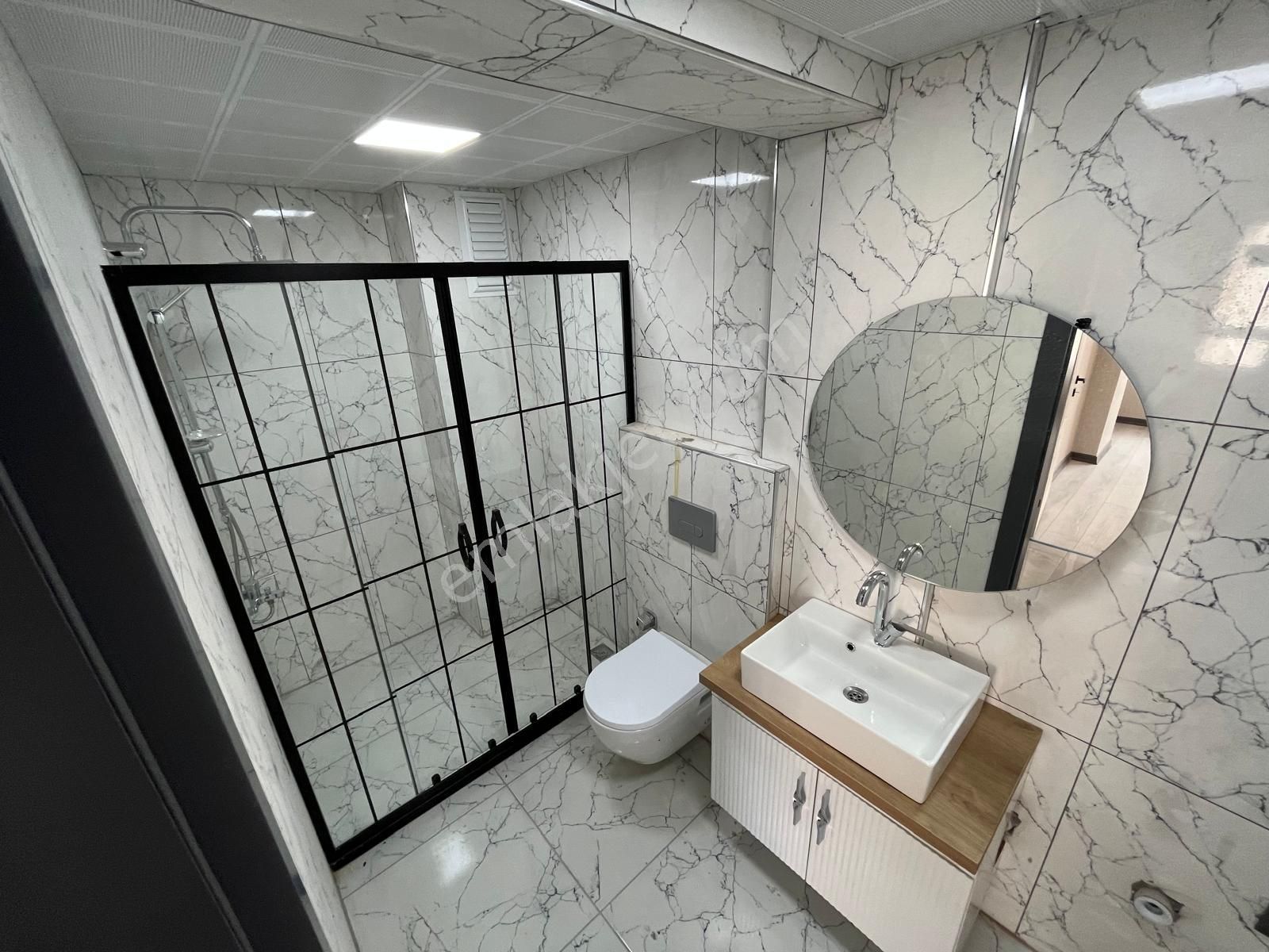 Keçiören'de Ebeyn Banyolu Ultra Lüx Yapılı Daire - Görsel 6