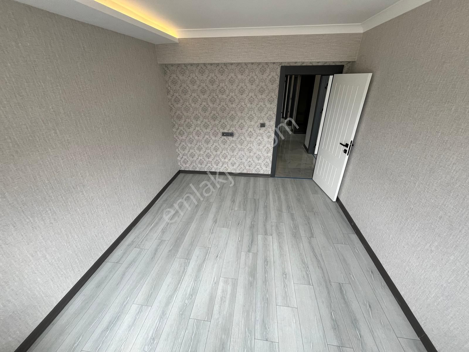 Keçiören'de Ebeyn Banyolu Ultra Lüx Yapılı Daire - Görsel 25