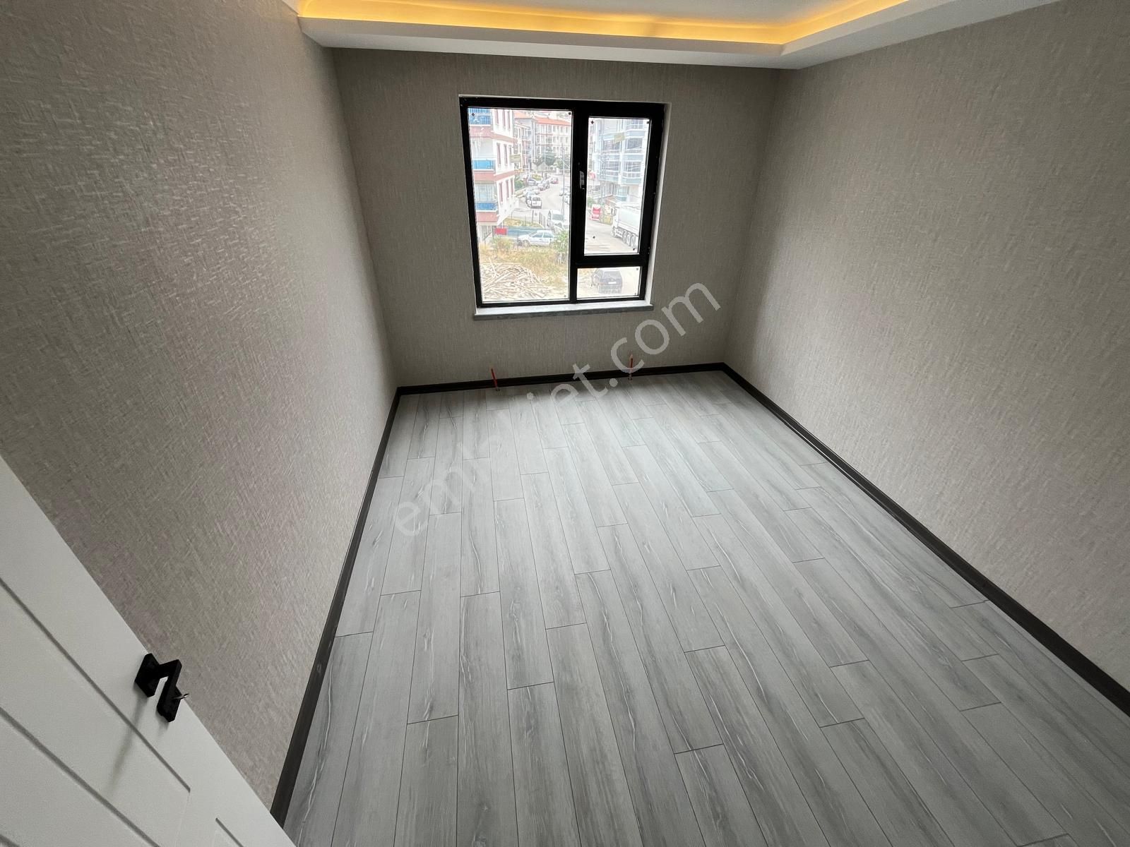 Keçiören'de Ebeyn Banyolu Ultra Lüx Yapılı Daire - Görsel 7