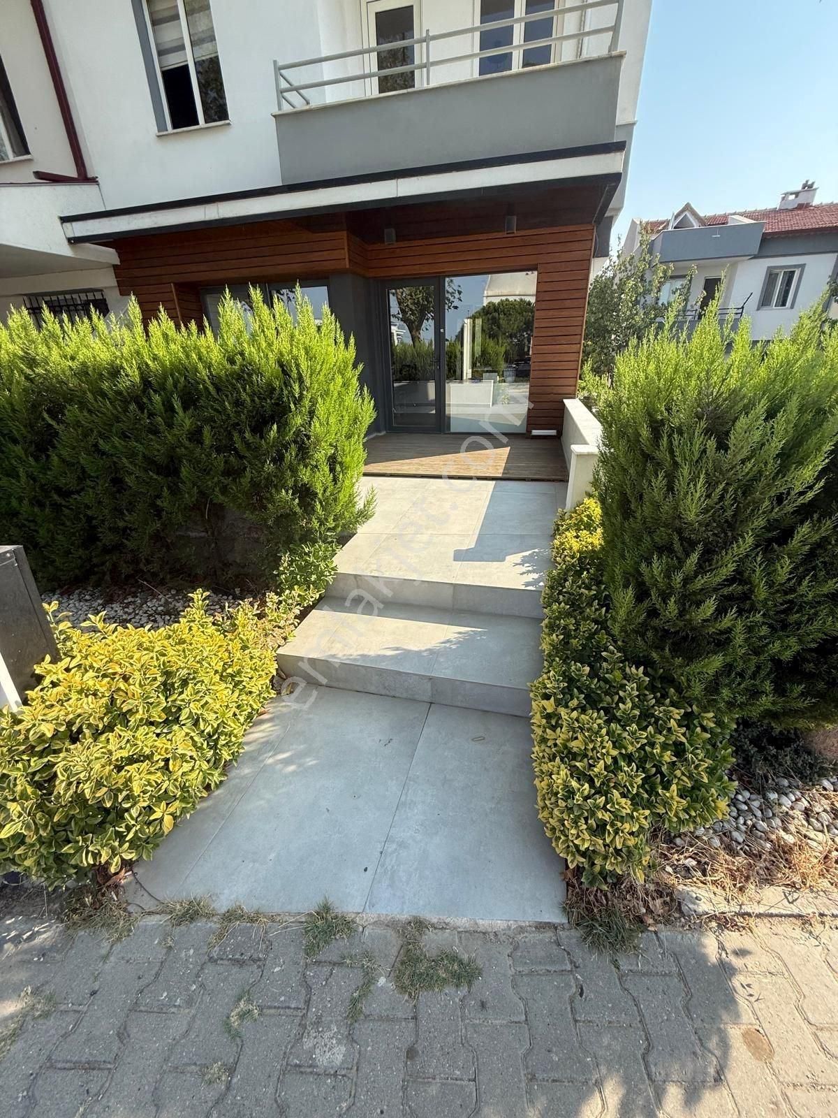 İş Yerine Uygun, Ana Cadde Üzeri, Fırsattır