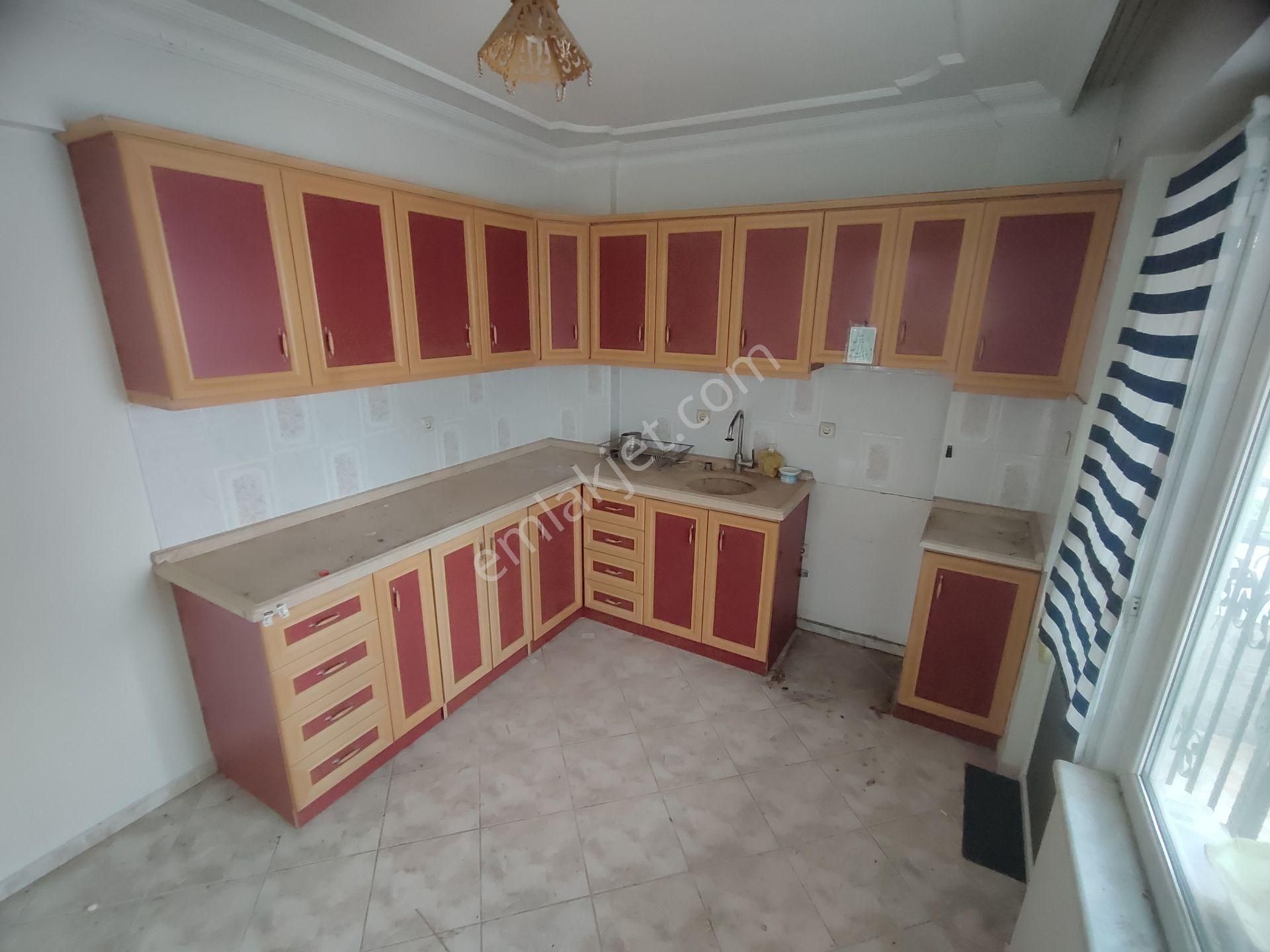 Kardeş'ten Akçayda Denize Yakın Bahçeli & Otoparklı 5+1 Tripleks Villa - Görsel 7