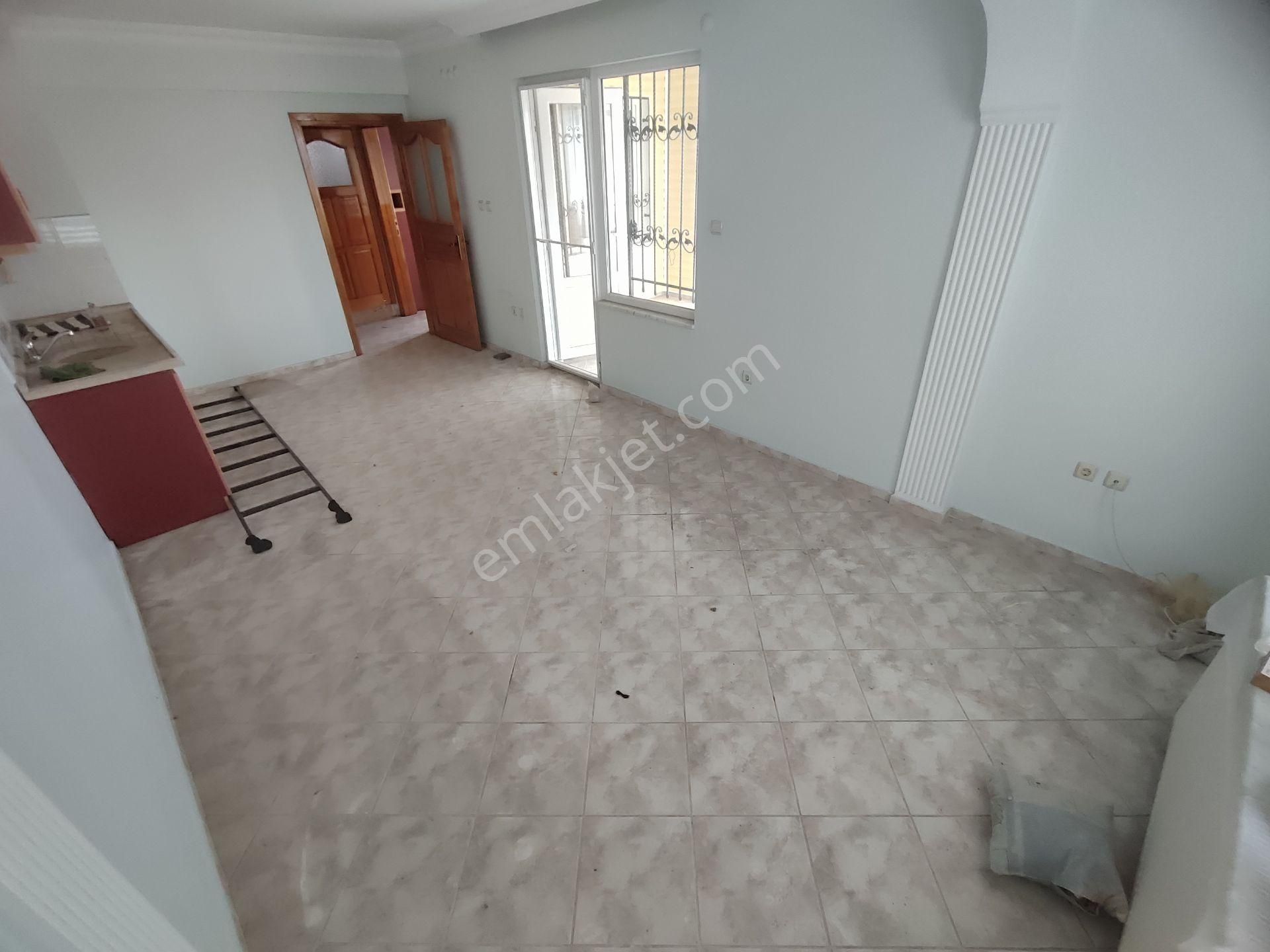 Kardeş'ten Akçayda Denize Yakın Bahçeli & Otoparklı 5+1 Tripleks Villa - Görsel 30