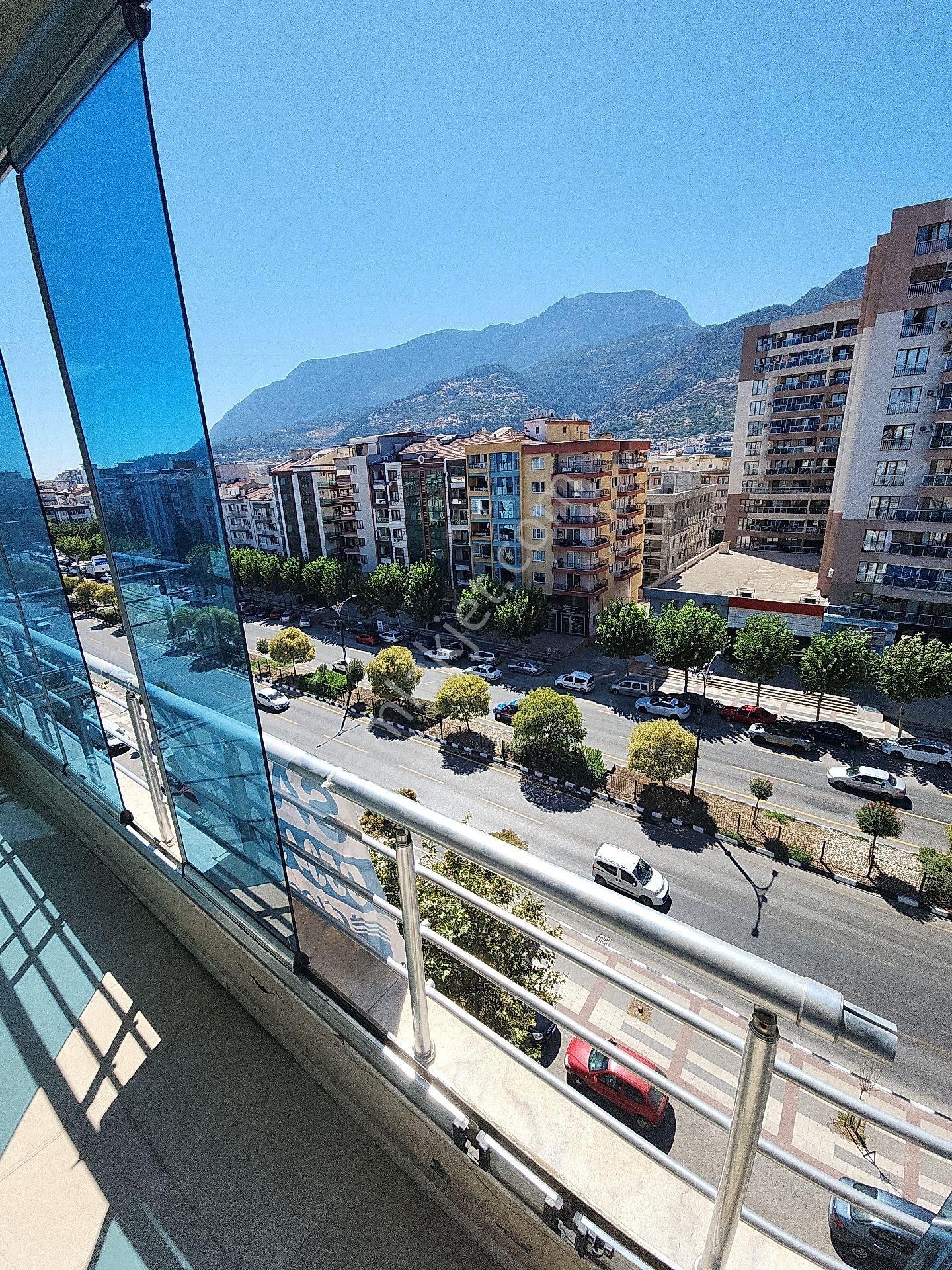 Manisa Ana Cadde Üzeri İtfaiye Müd. Karşısı. Full Lüx Dublex Daire
