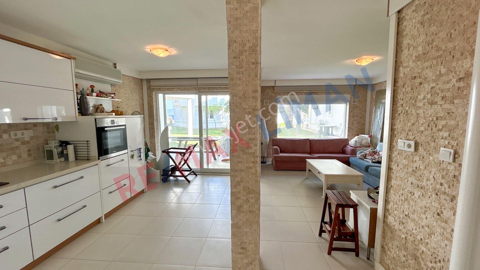 Güre'de Denize Sıfır Havuzlu Sitede Eşyalı Satılık Villa - Görsel 12