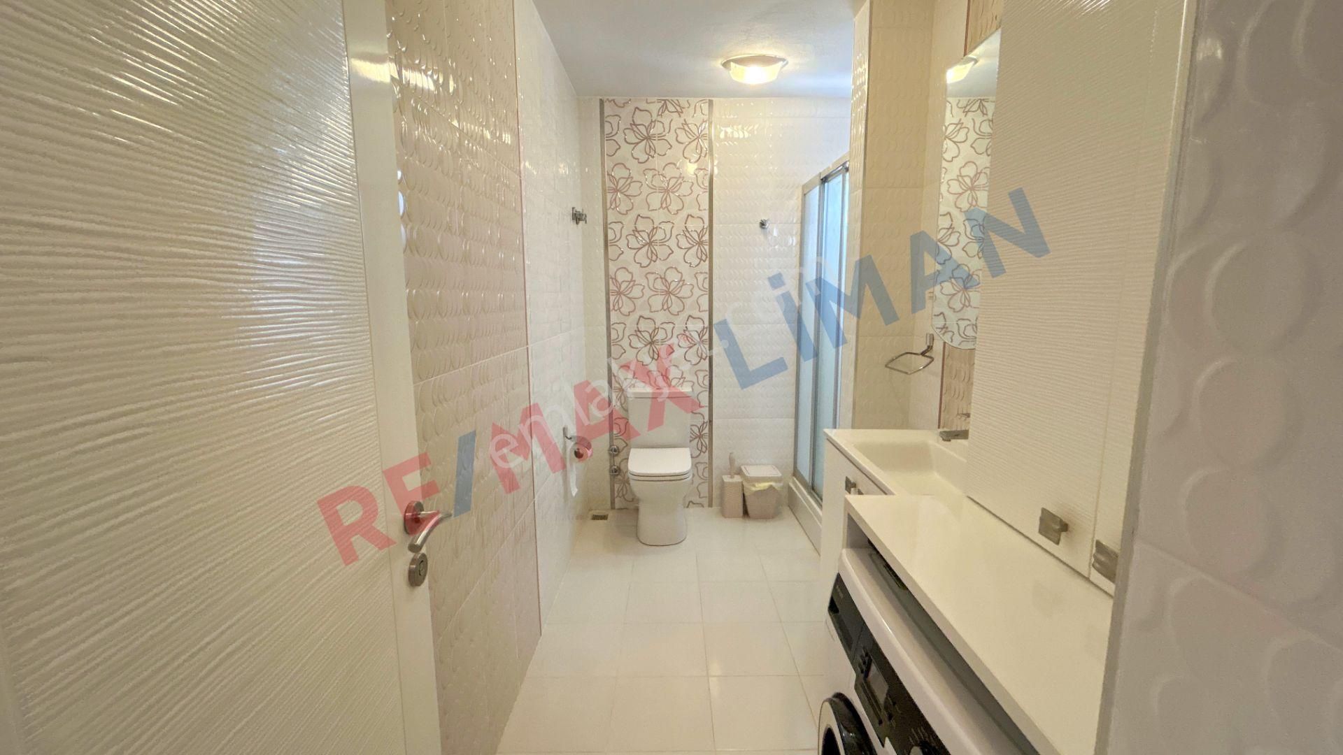 Güre'de Denize Sıfır Havuzlu Sitede Eşyalı Satılık Villa - Görsel 26