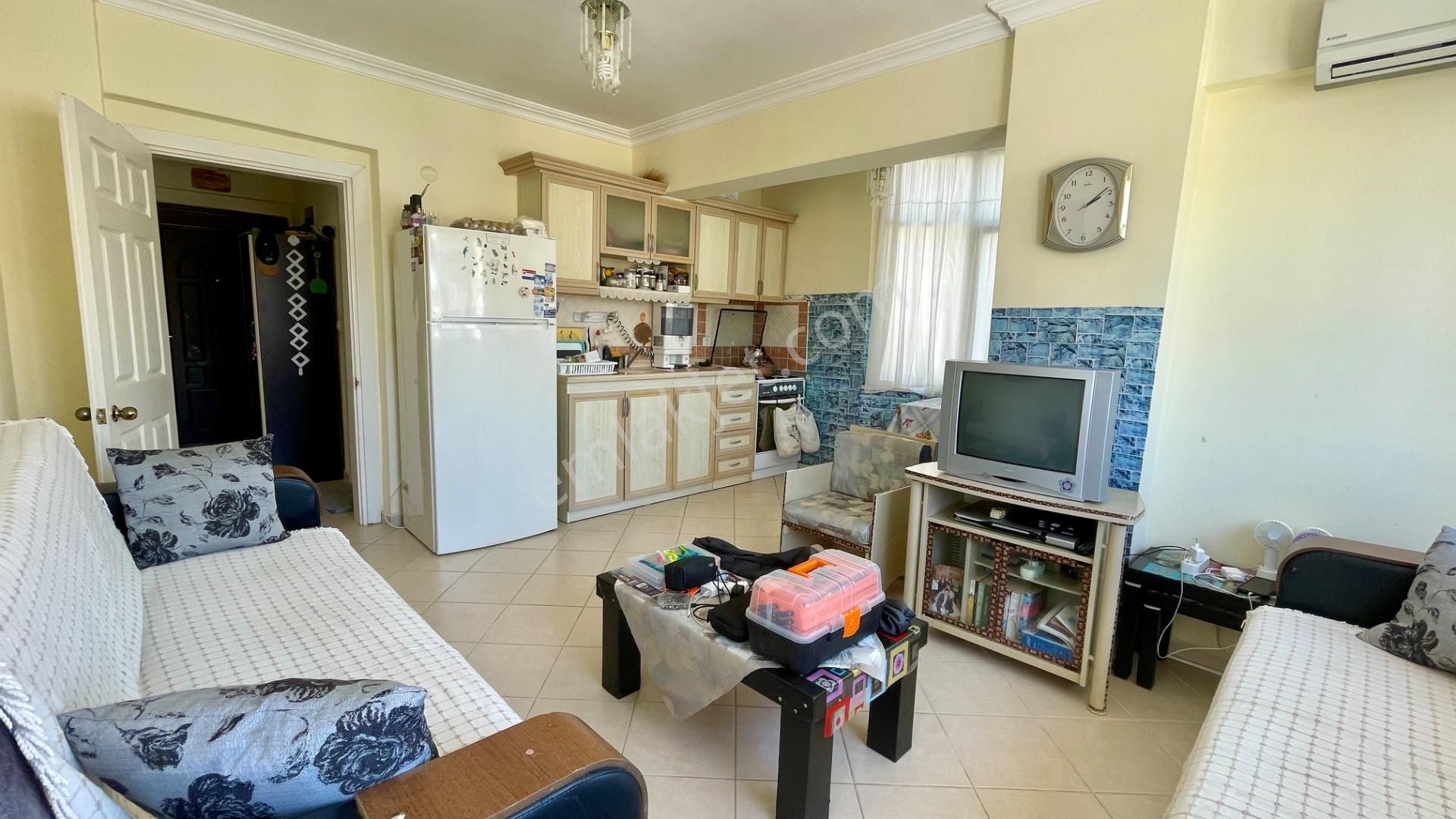 Didimde Denize Yakın Geniş Balkonlu Satılık 2+1 Daire - Görsel 8