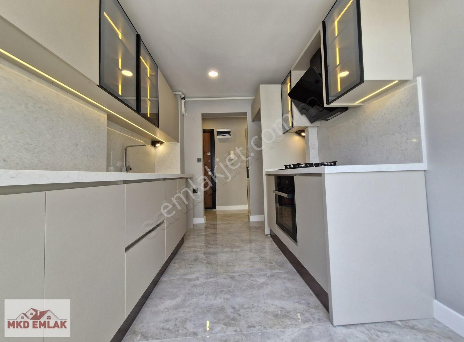 Bostanlı Da Sahile Yakın 3+1 Köşe 2.kat Ful Tadilatlı Mkd Emlak - Görsel 22