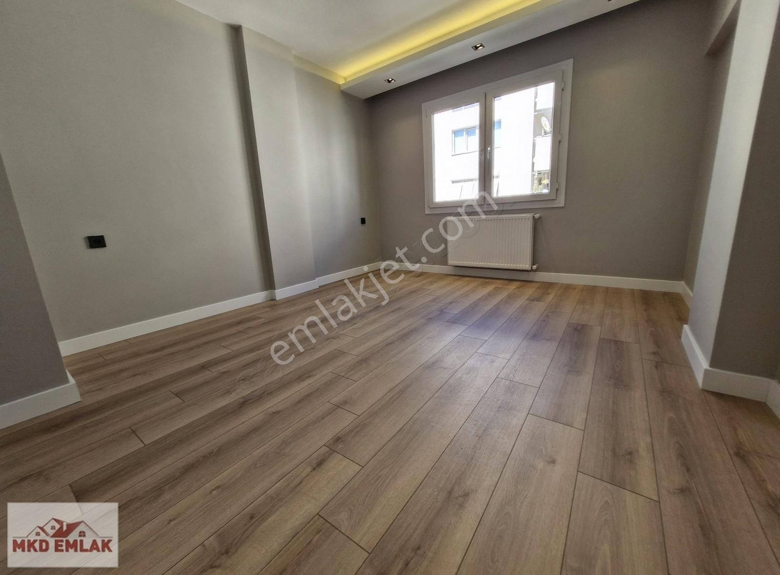 Bostanlı Da Asansörlü Ful Tadilatlı Arakat Mkd Emlak Tan