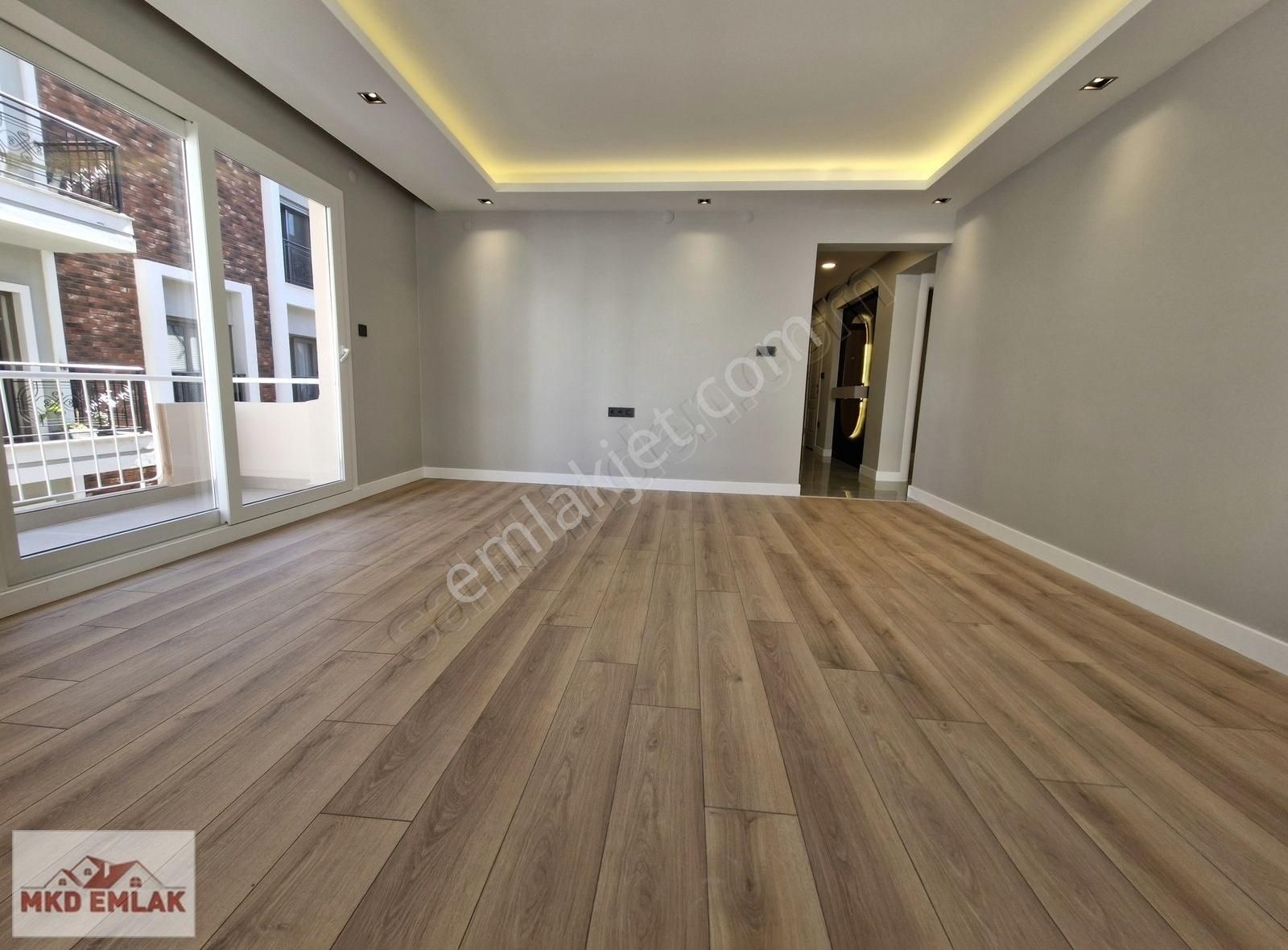 Bostanlı Da Asansörlü Ful Tadilatlı Arakat Mkd Emlak Tan - Görsel 7