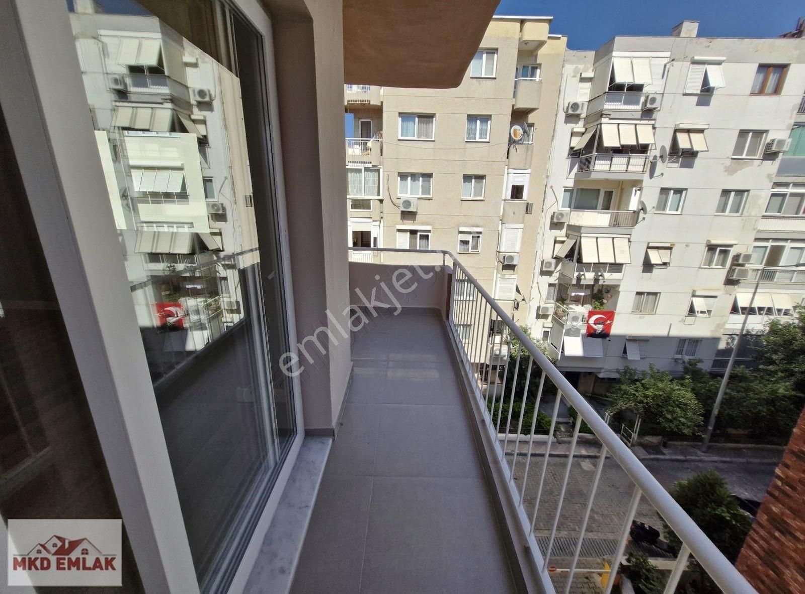 Bostanlı Da Asansörlü Ful Tadilatlı Arakat Mkd Emlak Tan - Görsel 11