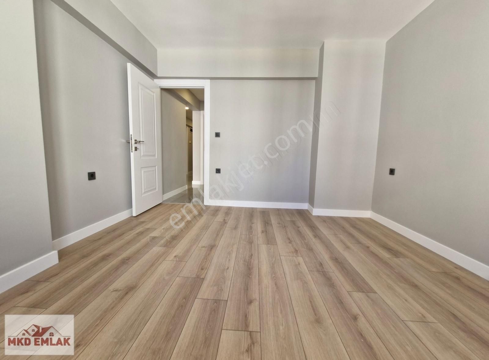 Bostanlı Da Asansörlü Ful Tadilatlı Arakat Mkd Emlak Tan - Görsel 2