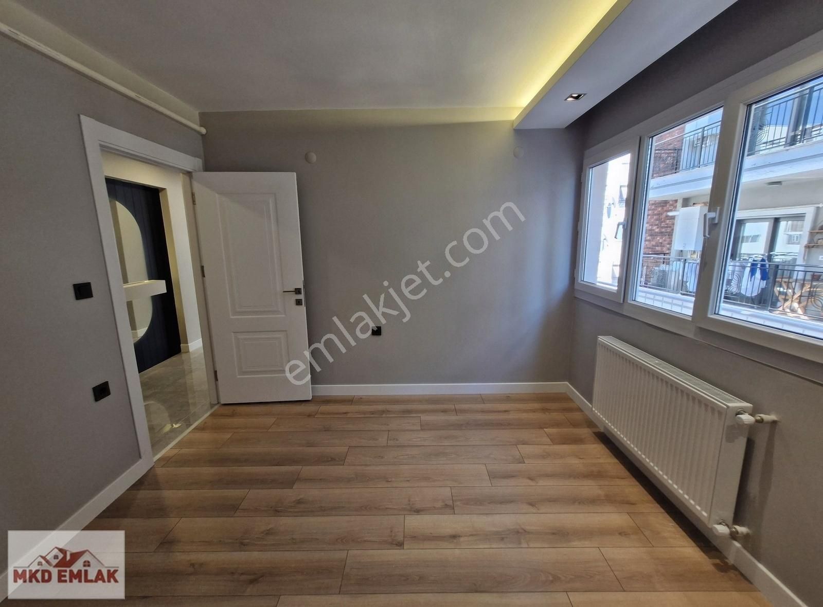 Bostanlı Da Asansörlü Ful Tadilatlı Arakat Mkd Emlak Tan - Görsel 19