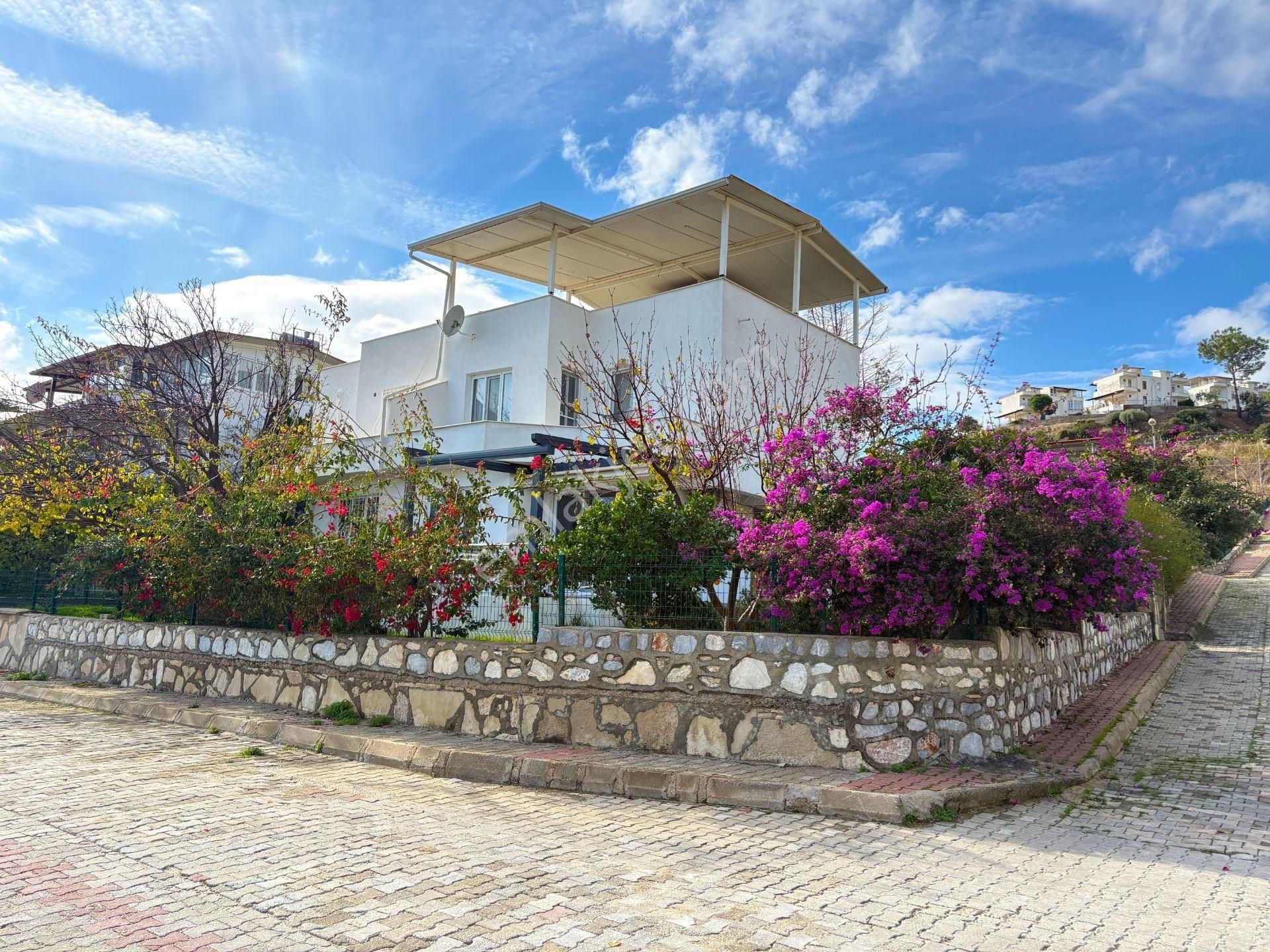 Ören Çökertme'de Full Deniz Manzaralı 3+1 Bahçeli Dubleks Villa - Görsel 9