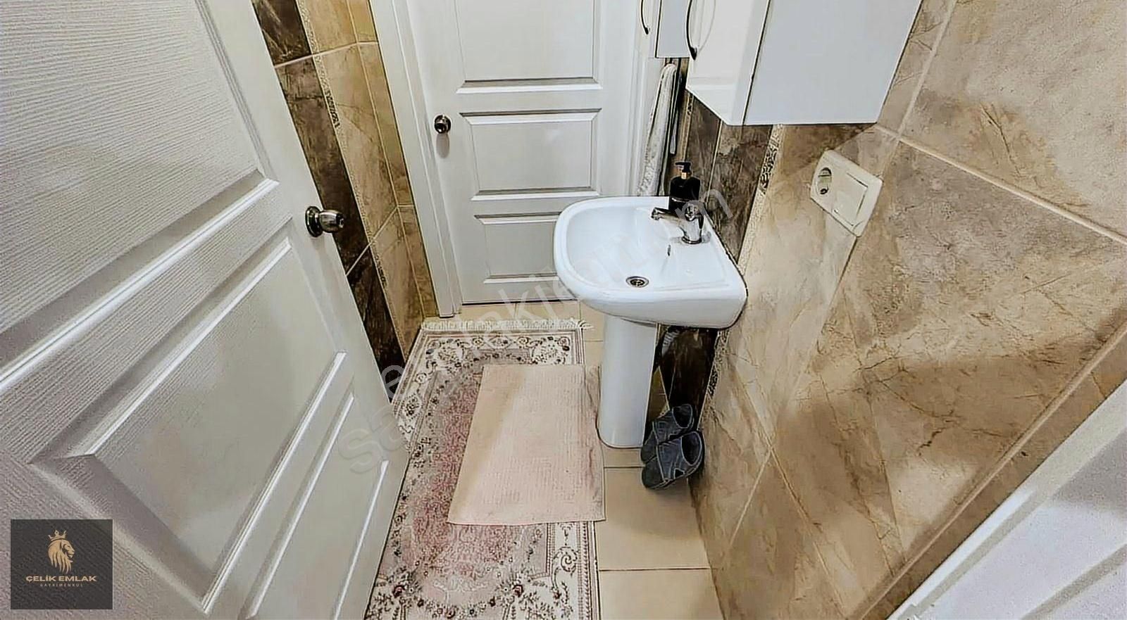 Çarşı İçi İskanlı 160m2 İki Daire Tek Fiyat - Görsel 20