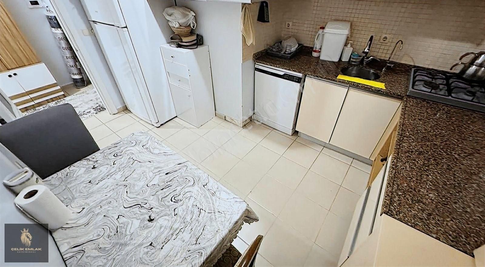 Çarşı İçi İskanlı 160m2 İki Daire Tek Fiyat - Görsel 5