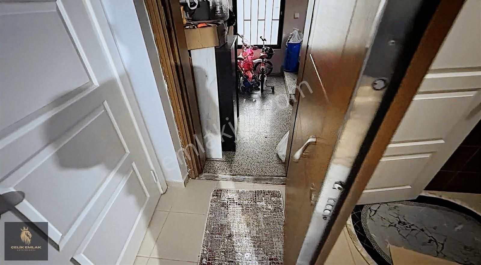 Çarşı İçi İskanlı 160m2 İki Daire Tek Fiyat - Görsel 13