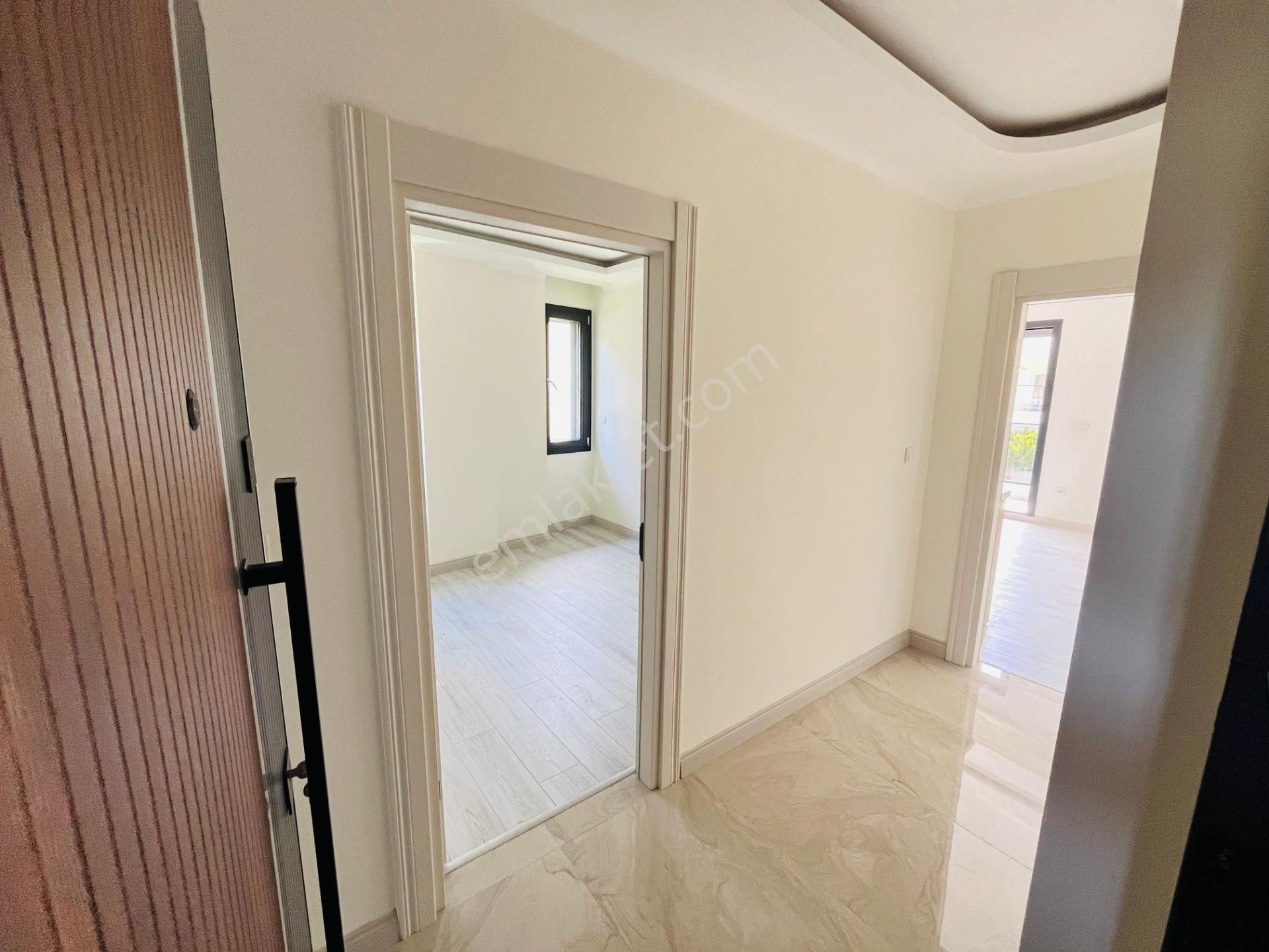 Altınoluk İlkbahar'dan Denize 350m Mesafede Bahçeli Sıfır Lüx 2+1 Daire - Görsel 6