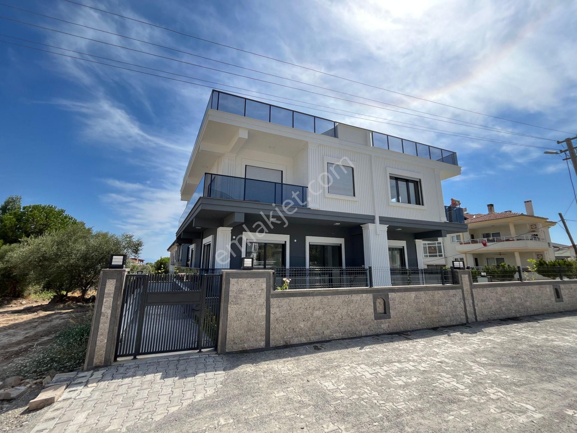 Altınoluk İlkbahar'dan Denize 350m Mesafede Bahçeli Sıfır Lüx 2+1 Daire - Görsel 42