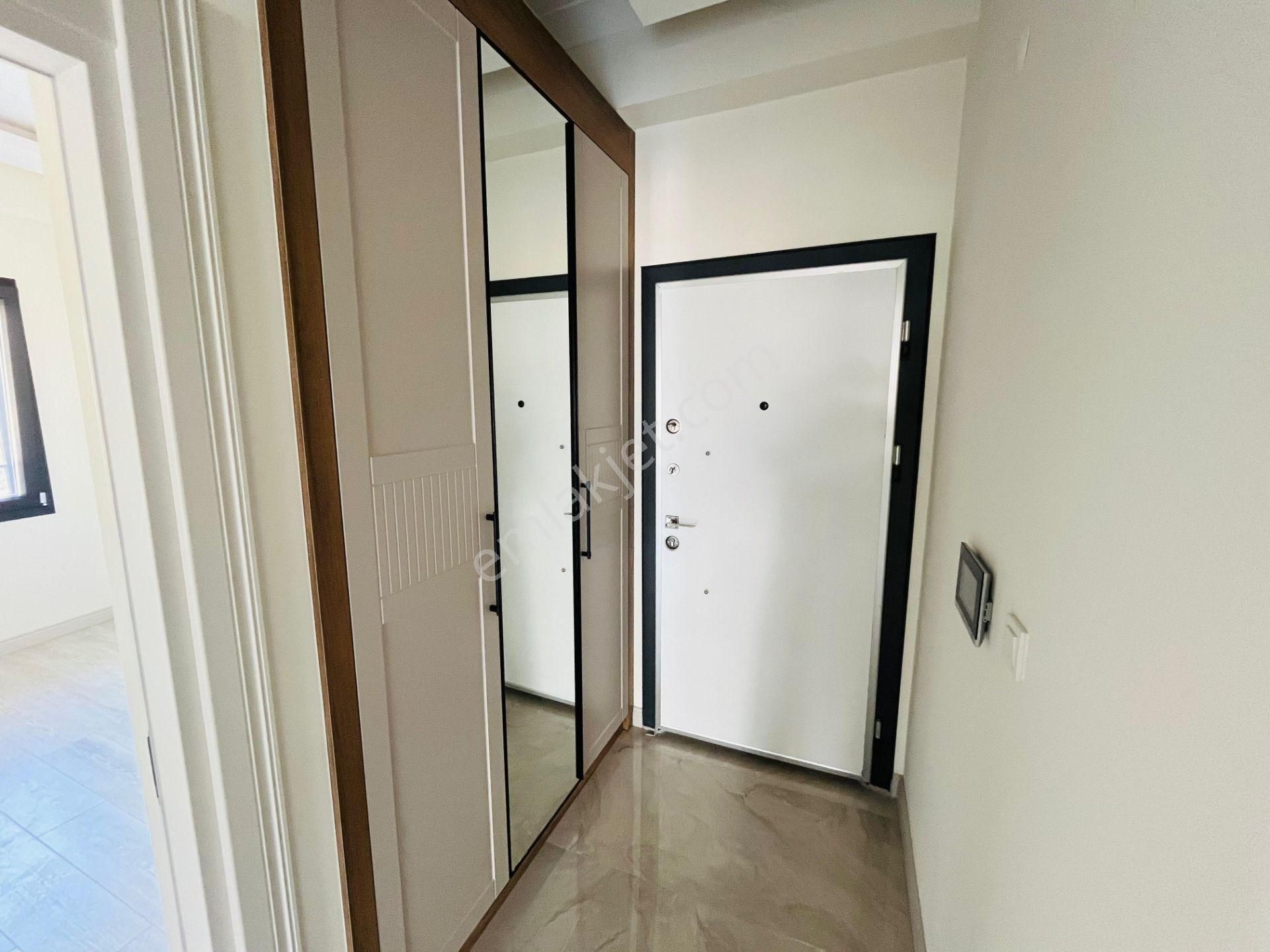 Altınoluk İlkbahar'dan Denize 350m Mesafede Bahçeli Sıfır Lüx 2+1 Daire - Görsel 41