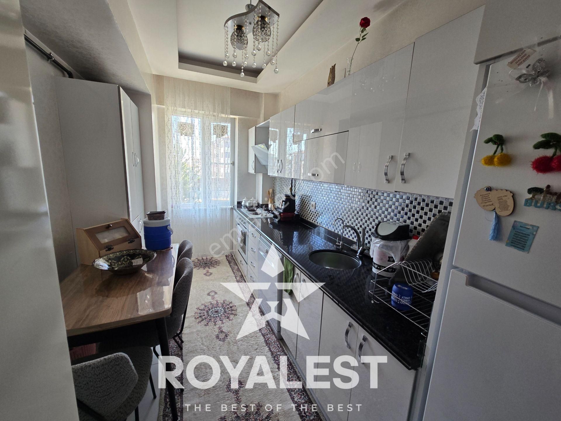 Royalest'ten Yılmazlar Plaza Civarı Bakımlı Masrafsız 2+1 - Görsel 4