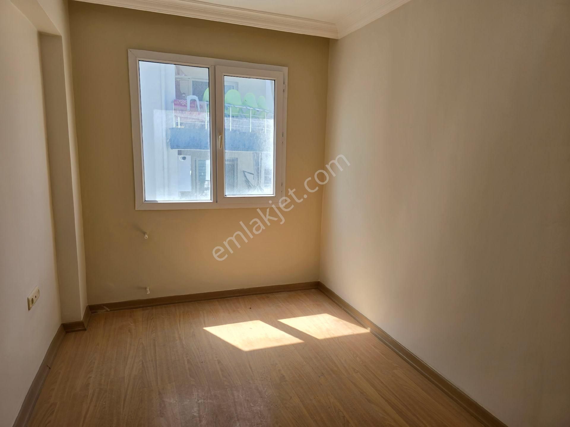 Kuşadası Merkezde Havuzlu Güvenlikli Sitede Arakat Kapalı Mutfaklı 3+1 135m2 Fırsat Daire - Görsel 31