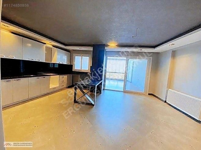 Ergünden İstiklalde Deniz- Havuz-doğalgazlı Kiralık 2+1 Daire - Görsel 3