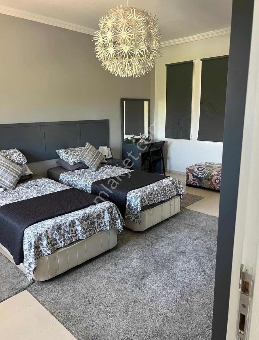 Satılık Havuzlu Villa - Görsel 12