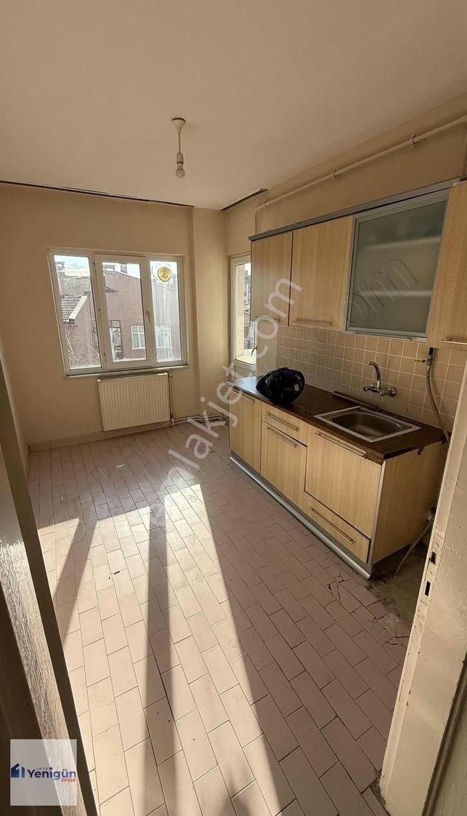 Yenigün Emlak Tan Mithatpaşa Mahalle Kiralık Daire - Görsel 8