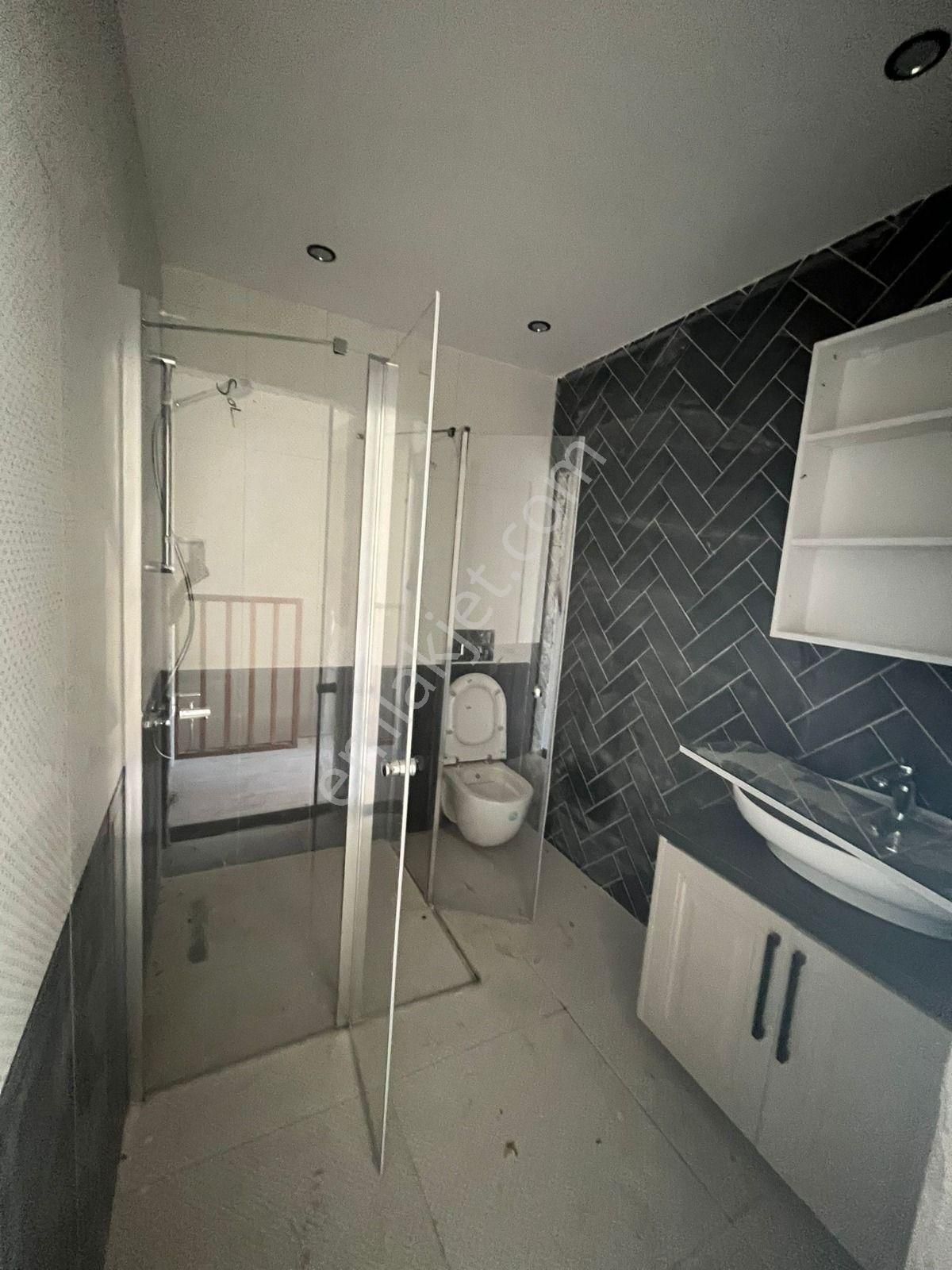 Kuşadasında Ultralux Güvenlikli Elit Havuzlu Sitede 1+1 2+1 Özel Bahçeli Dubleks Daireler - Görsel 19