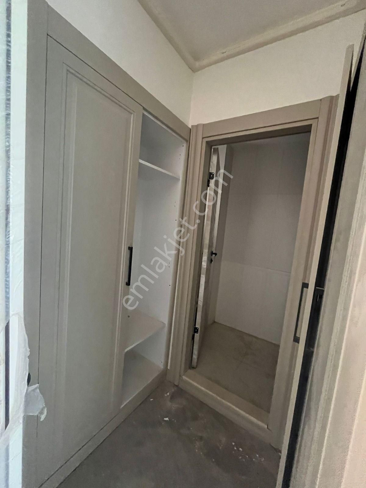 Kuşadasında Ultralux Güvenlikli Elit Havuzlu Sitede 1+1 2+1 Özel Bahçeli Dubleks Daireler - Görsel 3