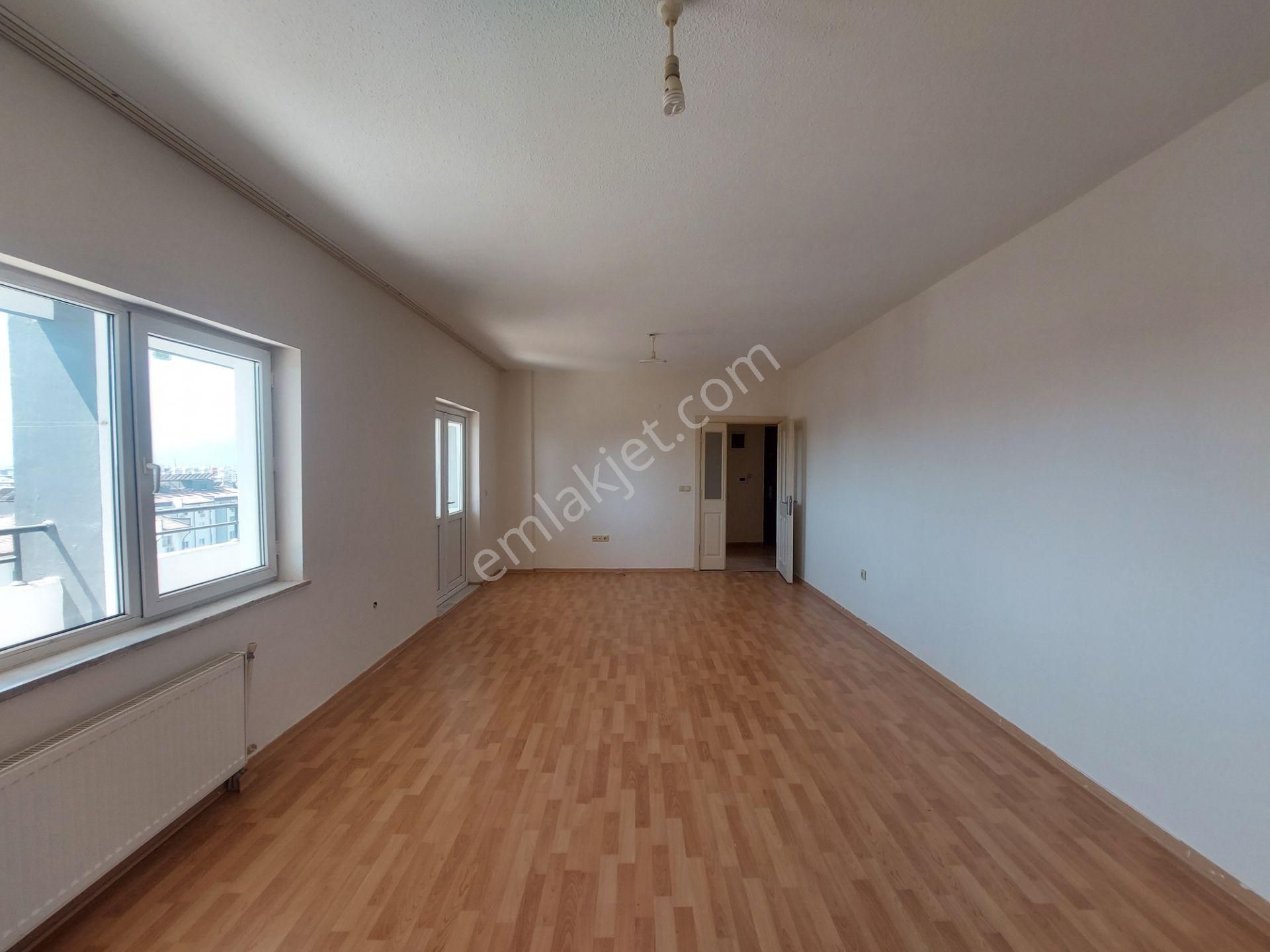 Antalya Döşemelatı Çıplaklı Tokiler'de 3+1 Geniş Doğal Gazlı Kiralık Daire - Görsel 20