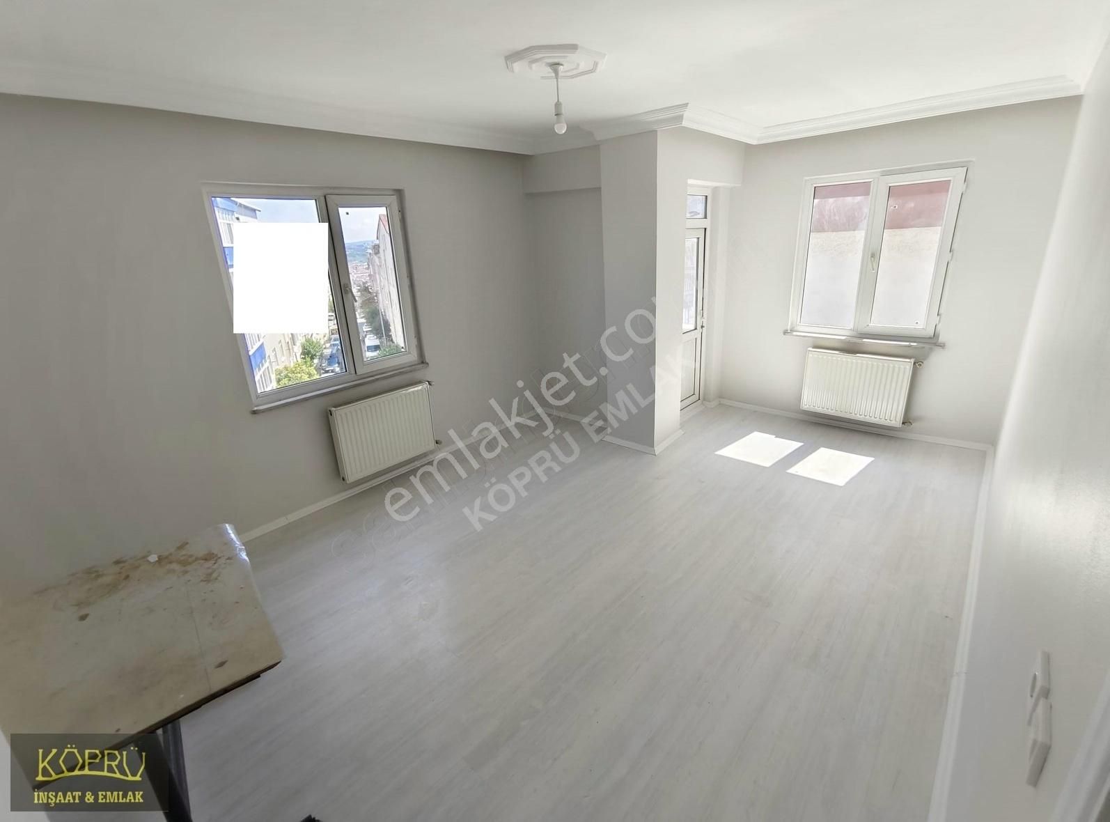 Yunusemre Mah'de Ana Cadde Üzeri Satılık 90m2 2+1 3.kat Daire - Görsel 11