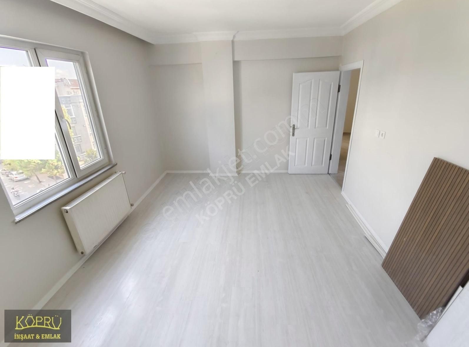 Yunusemre Mah'de Ana Cadde Üzeri Satılık 90m2 2+1 3.kat Daire - Görsel 9