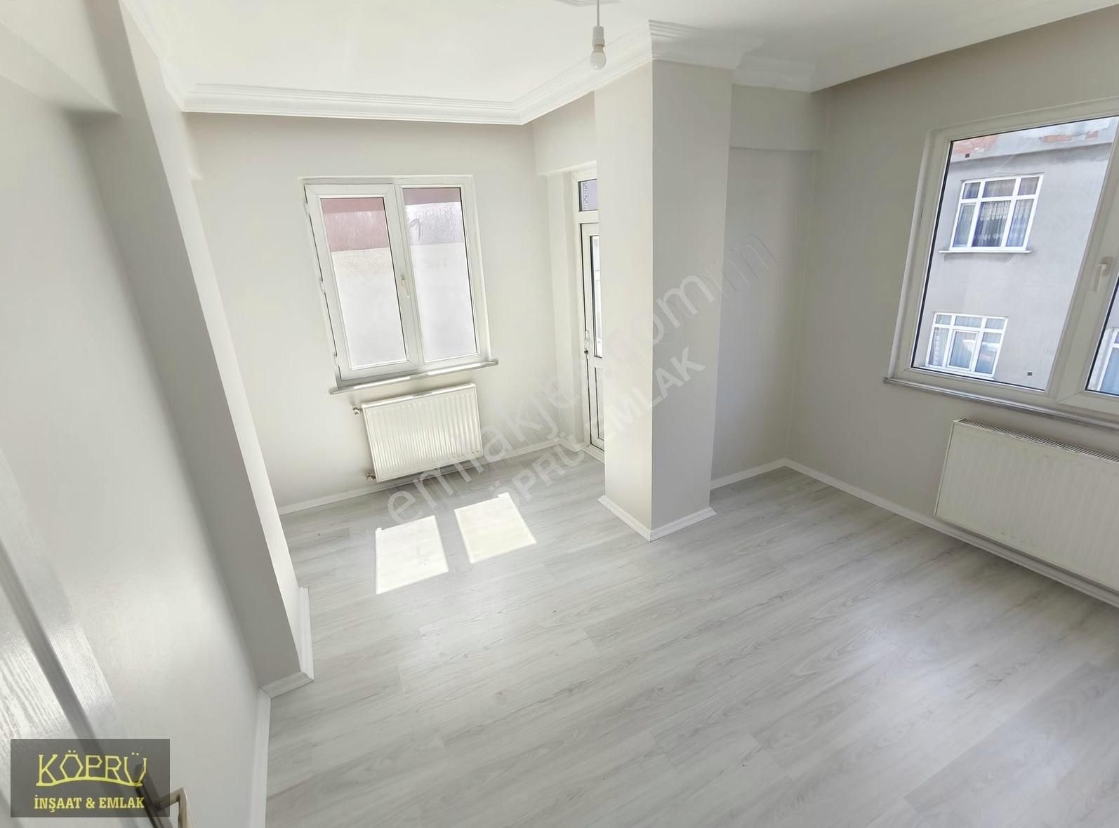 Yunusemre Mah'de Ana Cadde Üzeri Satılık 90m2 2+1 3.kat Daire - Görsel 2