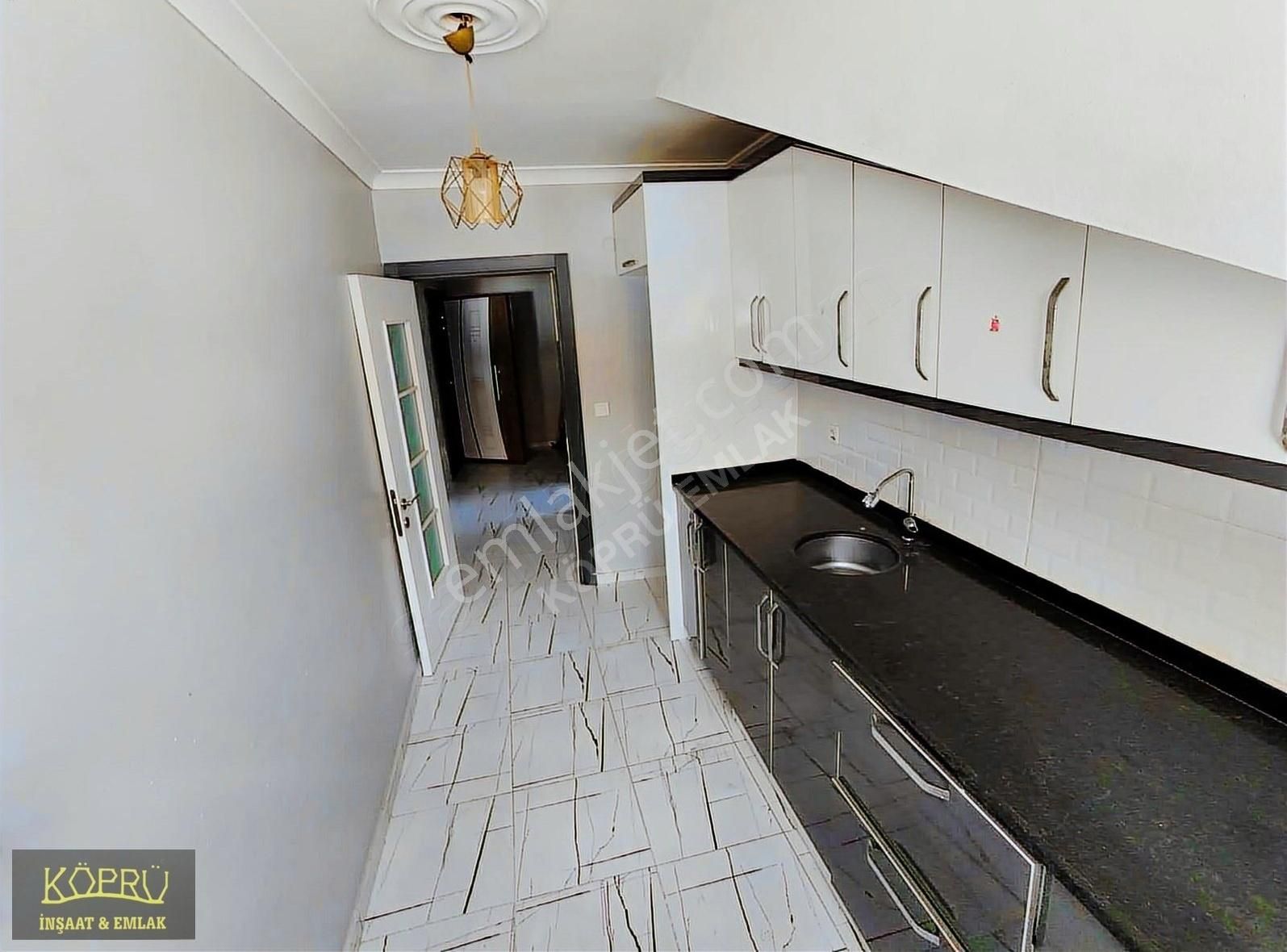 Köprü Emlaktan Yunusemre Mah Asansörlü 190m2 4+2 Dublex - Görsel 24