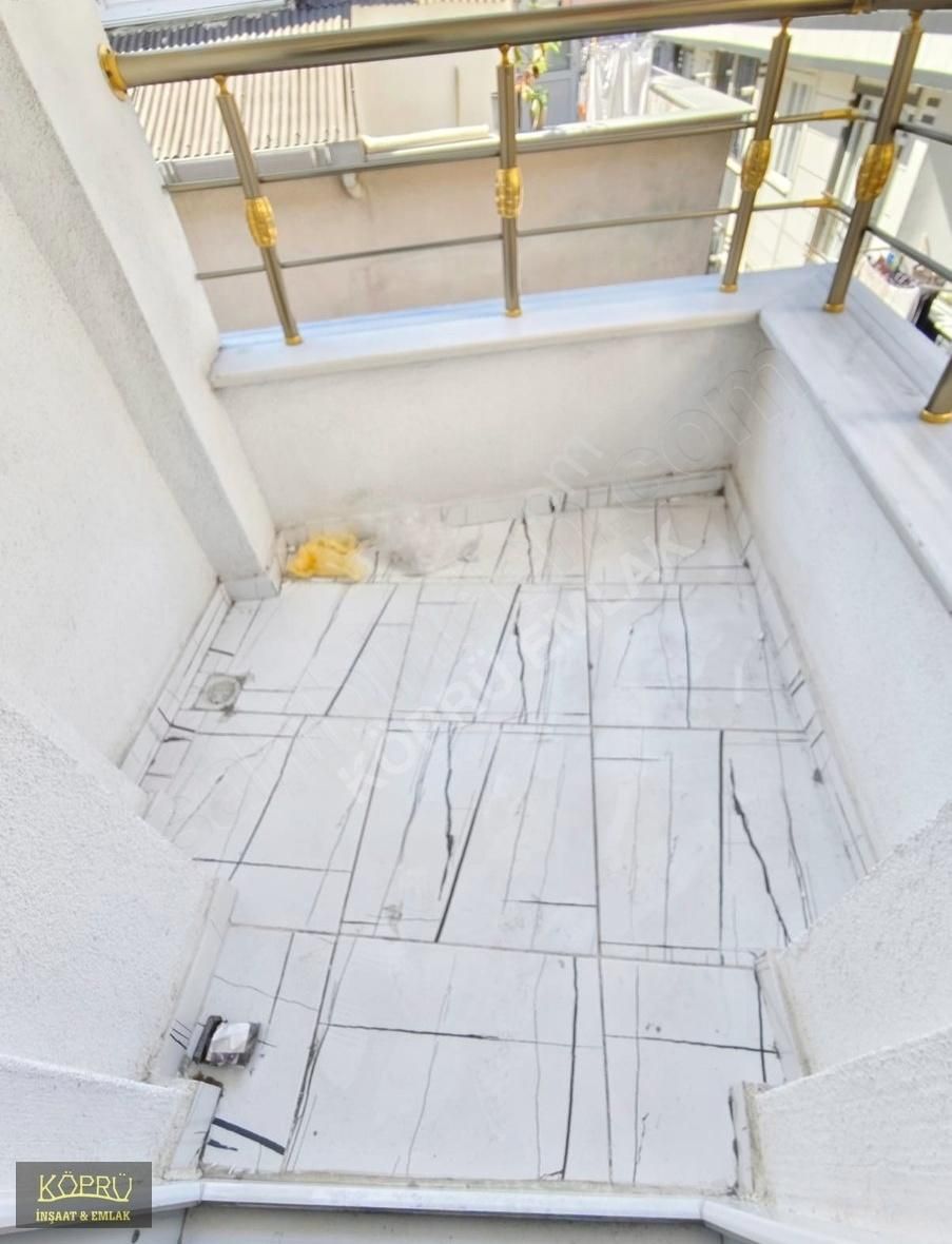 Köprü Emlaktan Yunusemre Mah Asansörlü 190m2 4+2 Dublex - Görsel 13