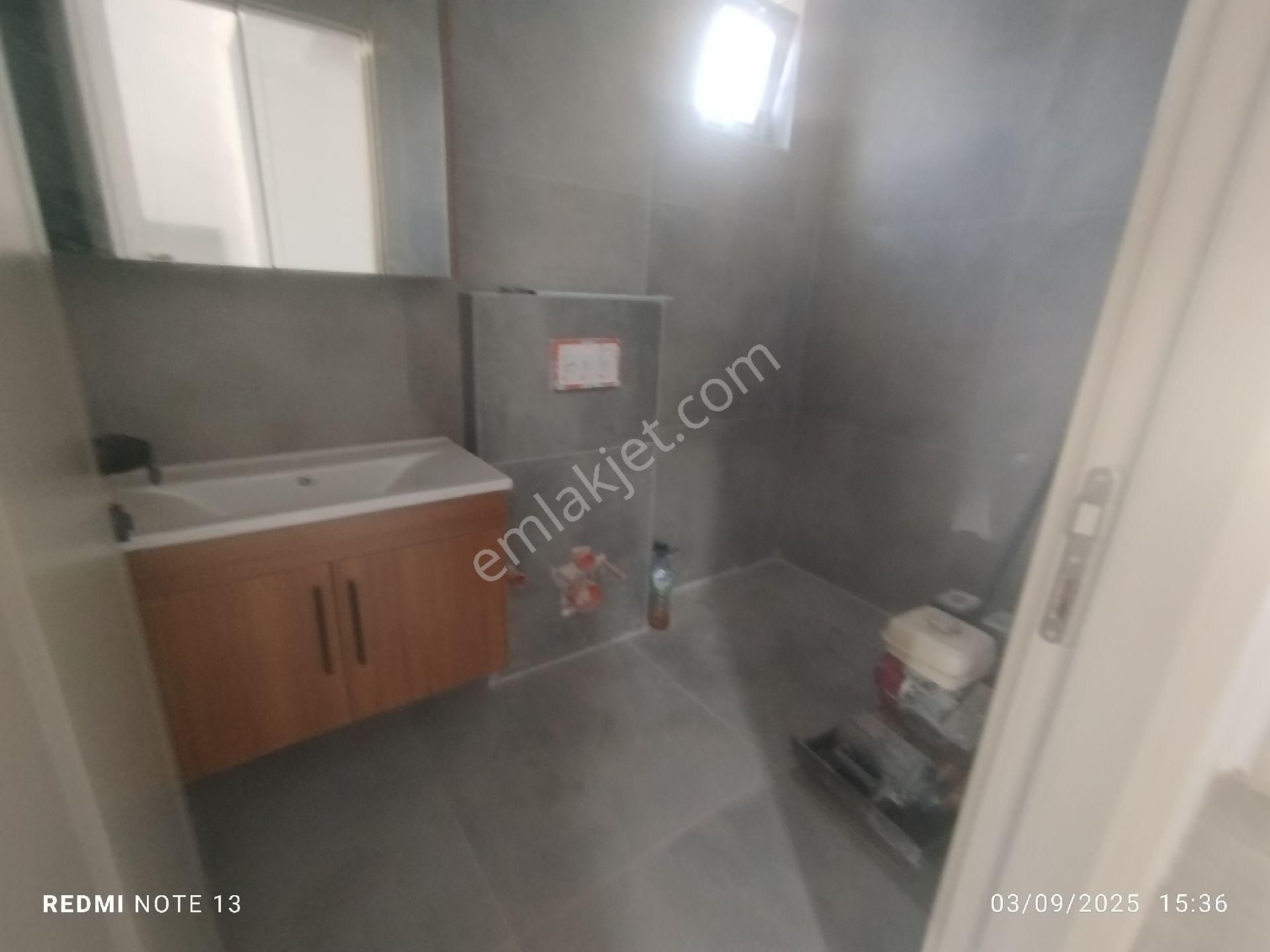 Baglıcada Satılık 4+2 Villa 3kat 500 Metre Arsası - Görsel 17