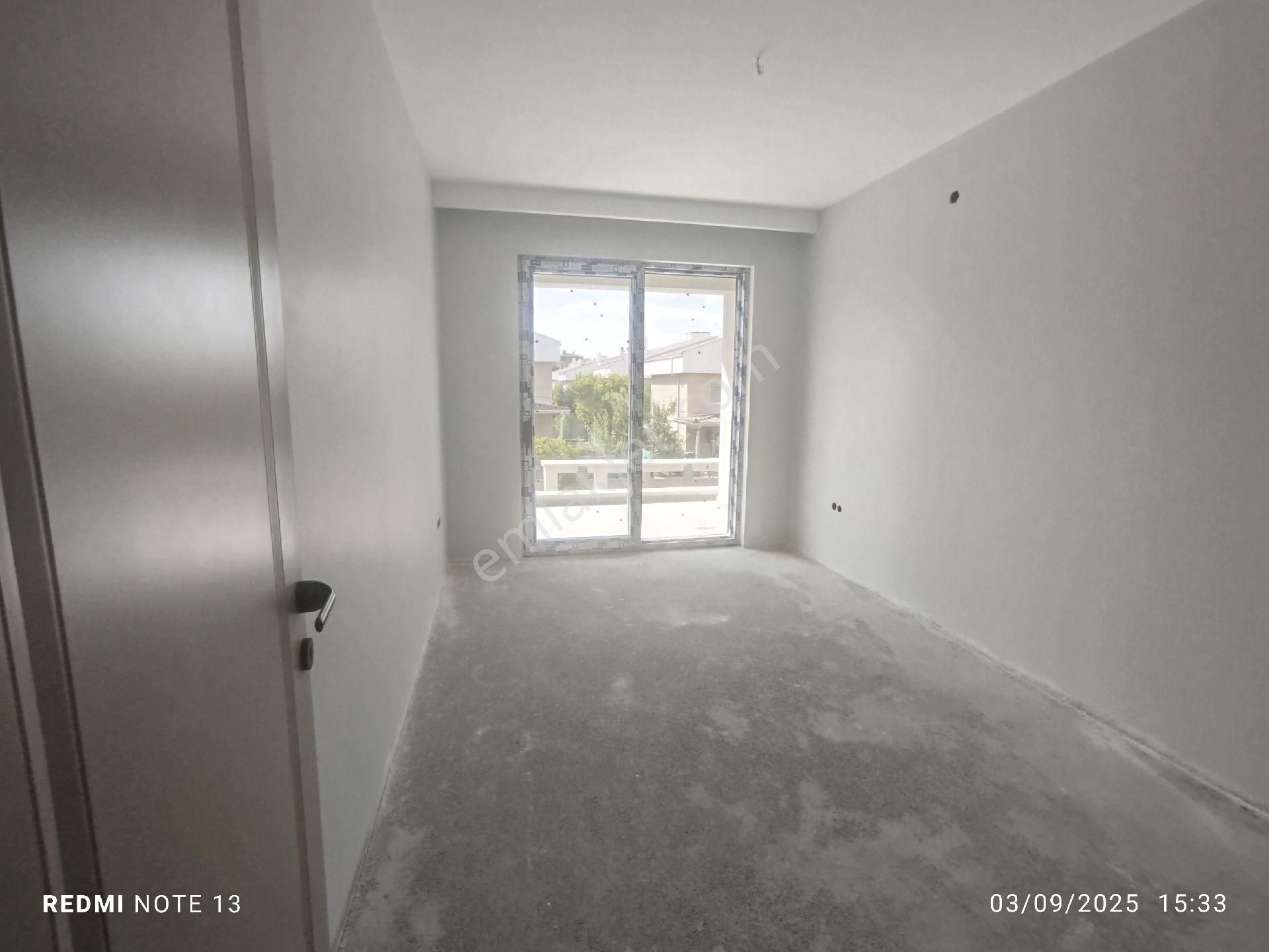 Baglıcada Satılık 4+2 Villa 3kat 500 Metre Arsası - Görsel 34