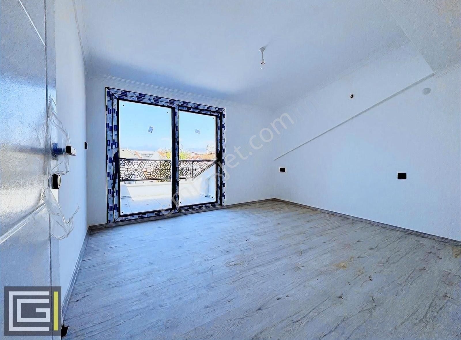 Taşyaka'da Avm Yanında Asansörlü Sıfır 3+1 Ferah Çatı Dubleks! - Görsel 4