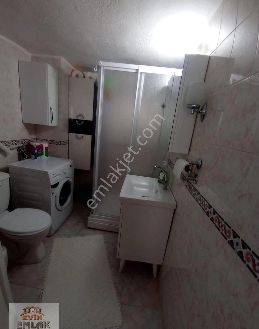 Güzelyalı Ortaokulu Yakını Köşe 3.arakat 2+1 Doğalgalı Daire - Görsel 17