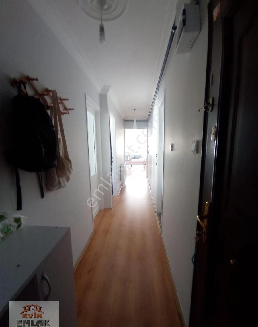 Güzelyalı Ortaokulu Yakını Köşe 3.arakat 2+1 Doğalgalı Daire - Görsel 5