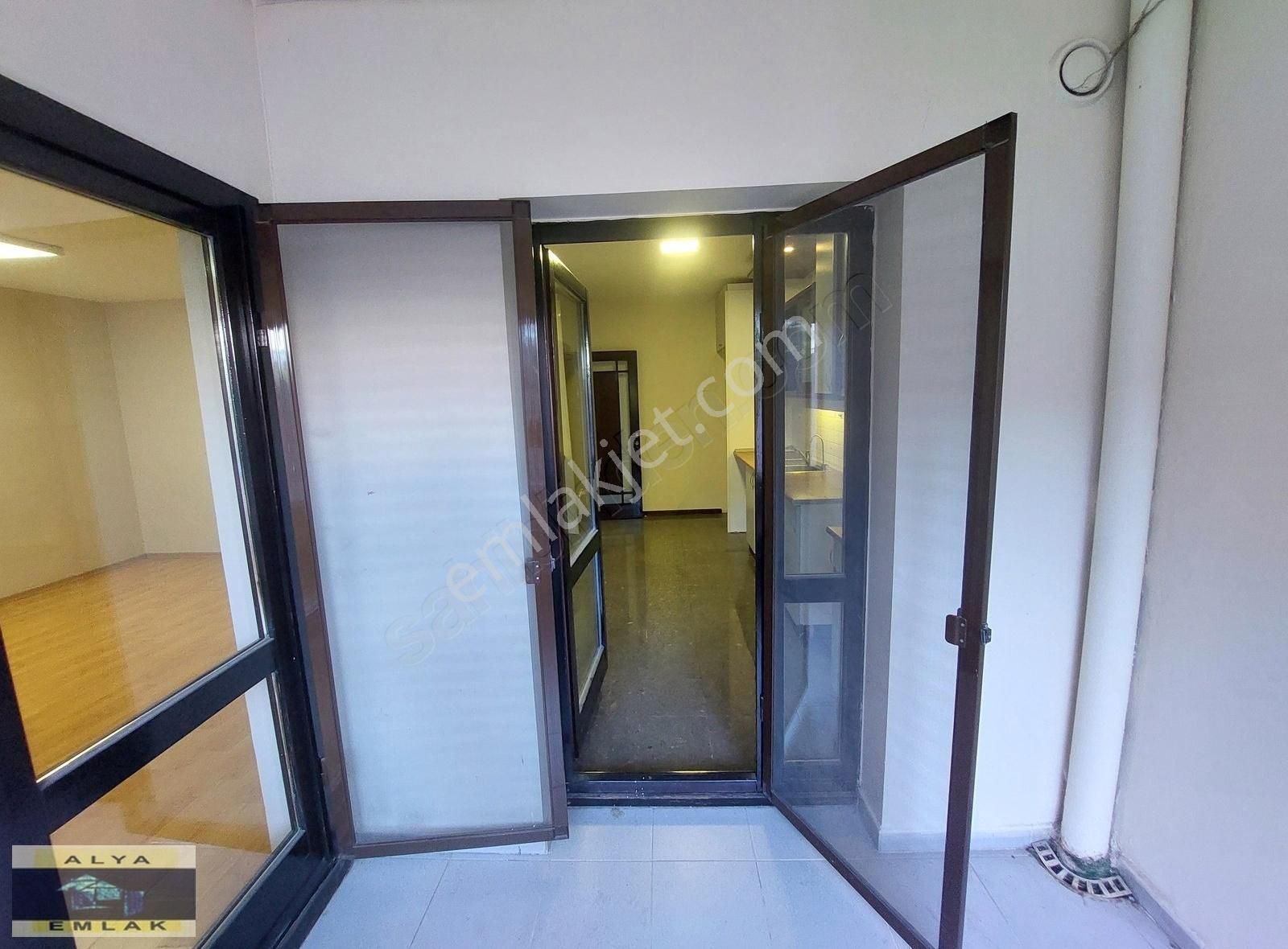 Bahçeşehir Defne Adasında 3+1 Satılık Boş 1. Kat Daire - Görsel 15