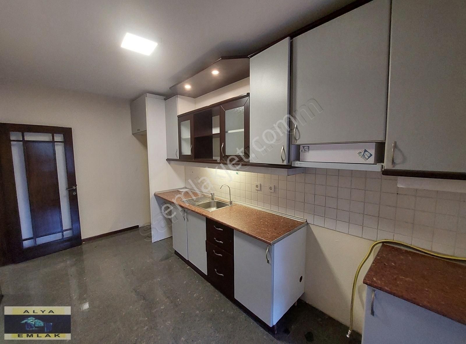 Bahçeşehir Defne Adasında 3+1 Satılık Boş 1. Kat Daire - Görsel 19