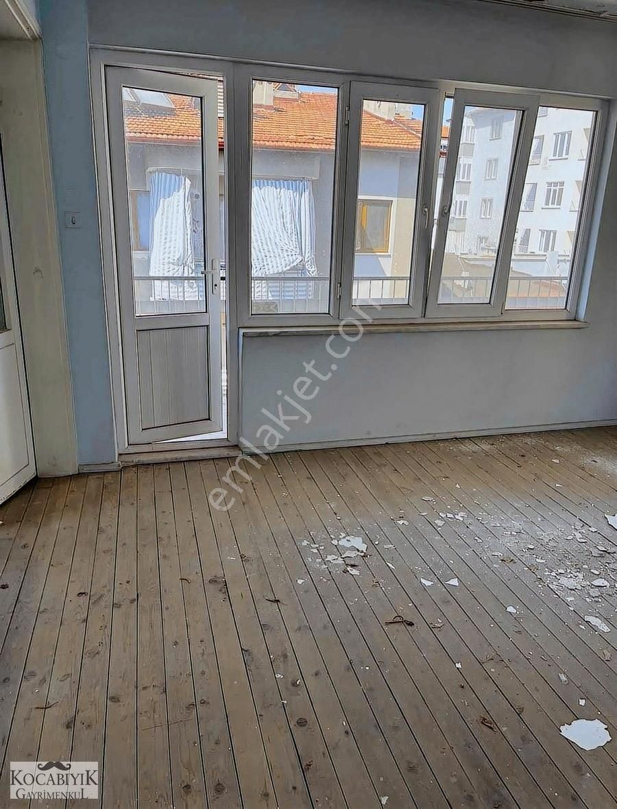 Kocabıyık Gayrimenkul'den Lozan Caddesi Köşe Parsel 3+1 Daire - Görsel 4