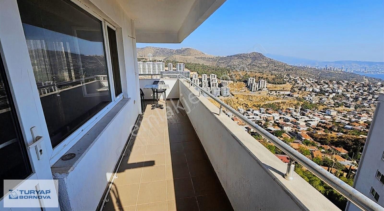 Körfez Mahallesinde Deniz Manzaralı Geniş Köşe Satılık 3+1 Daire - Görsel 19